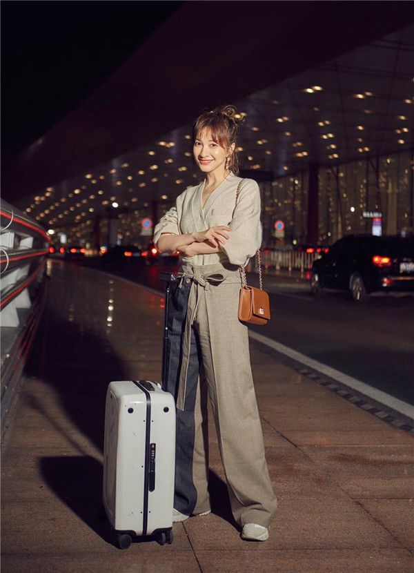 留学是比大费用供不起啦不要打击我自信心嘛给我一点希望啊